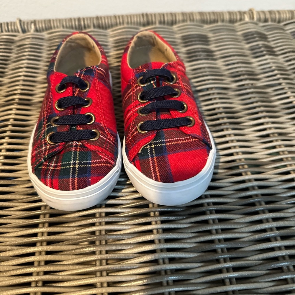 Janie and Jack Holiday sneaker
